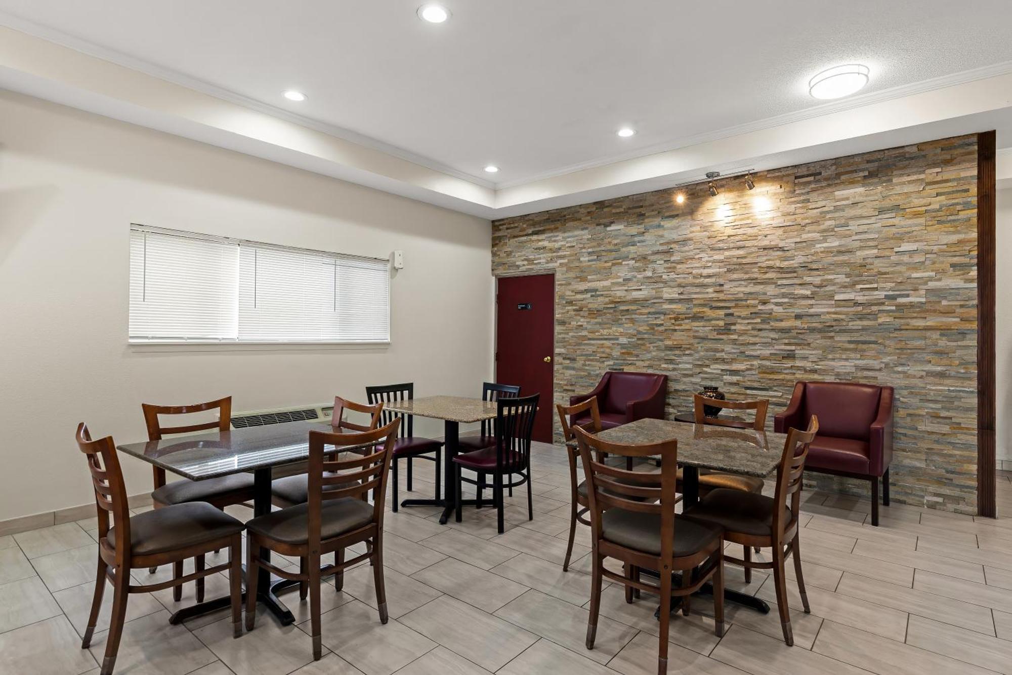 Red Lion Inn & Suites Caseyville Esterno foto