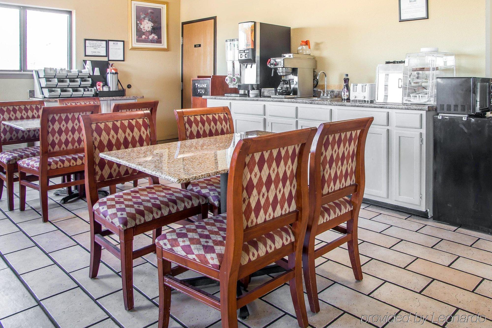 Red Lion Inn & Suites Caseyville Esterno foto