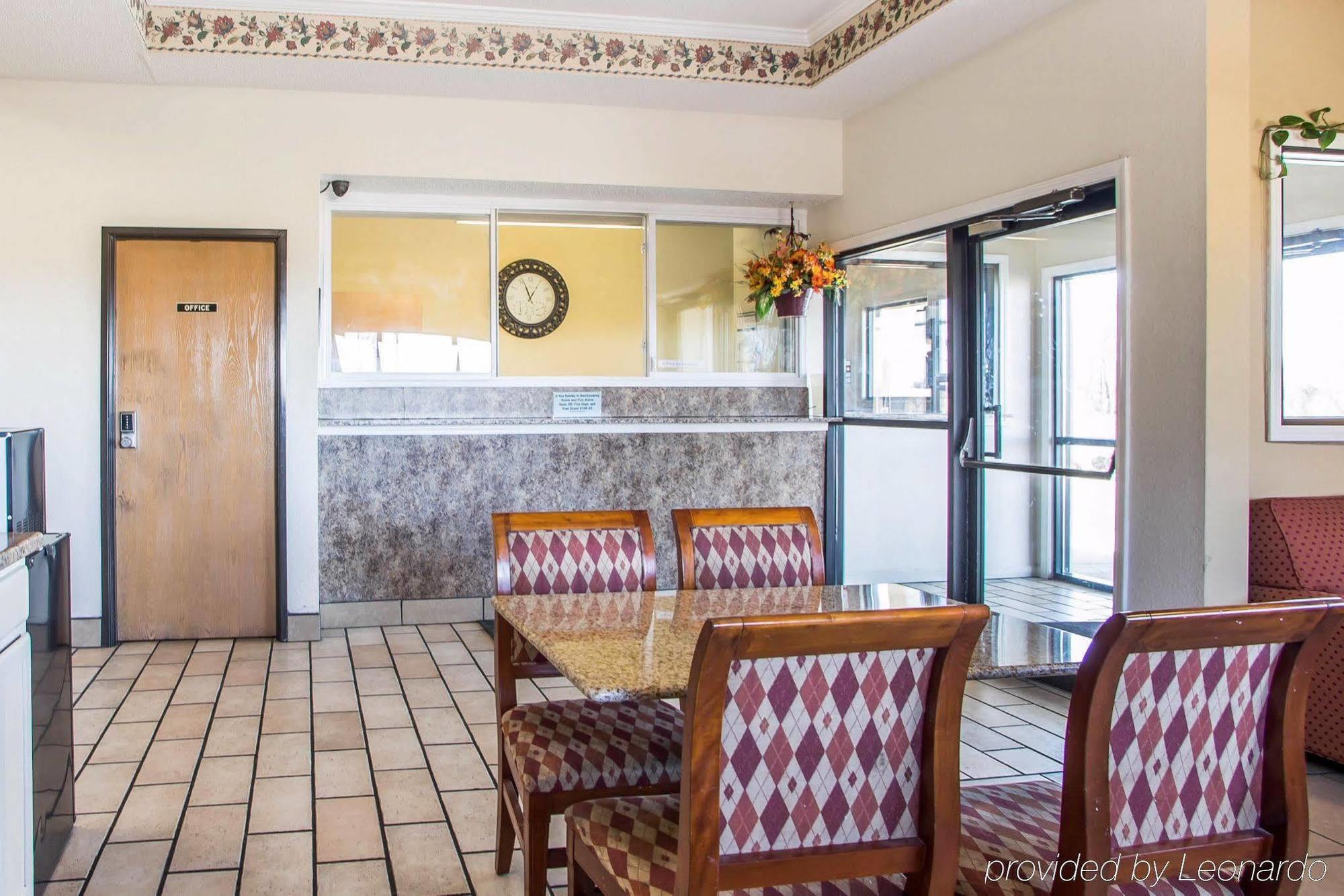 Red Lion Inn & Suites Caseyville Esterno foto