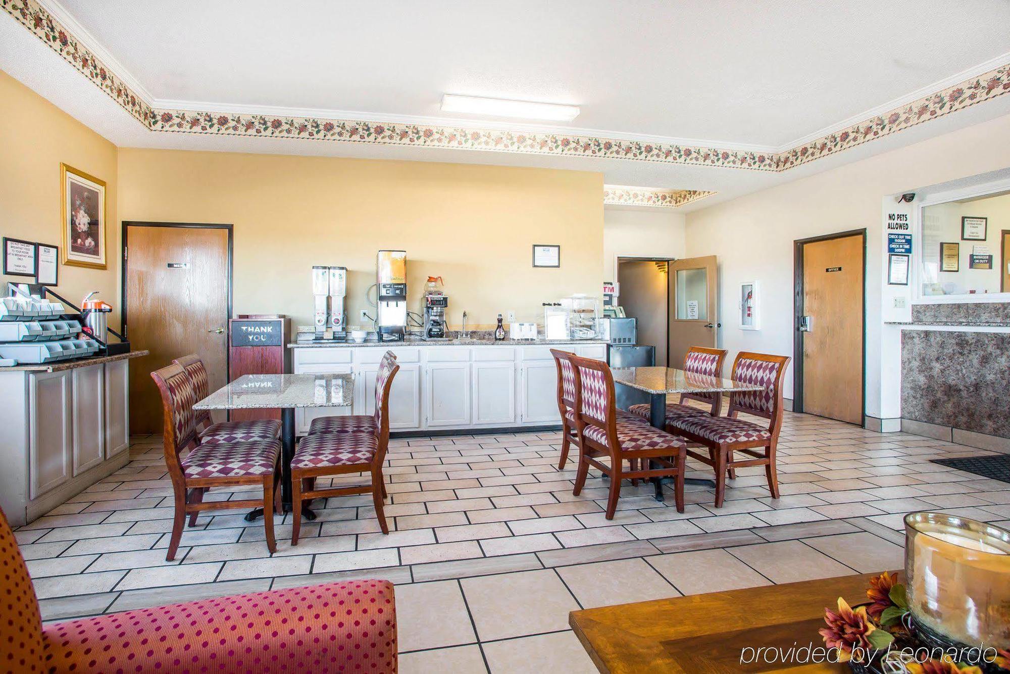 Red Lion Inn & Suites Caseyville Esterno foto