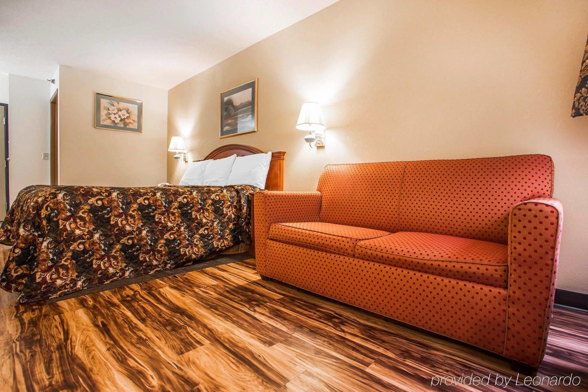Red Lion Inn & Suites Caseyville Esterno foto