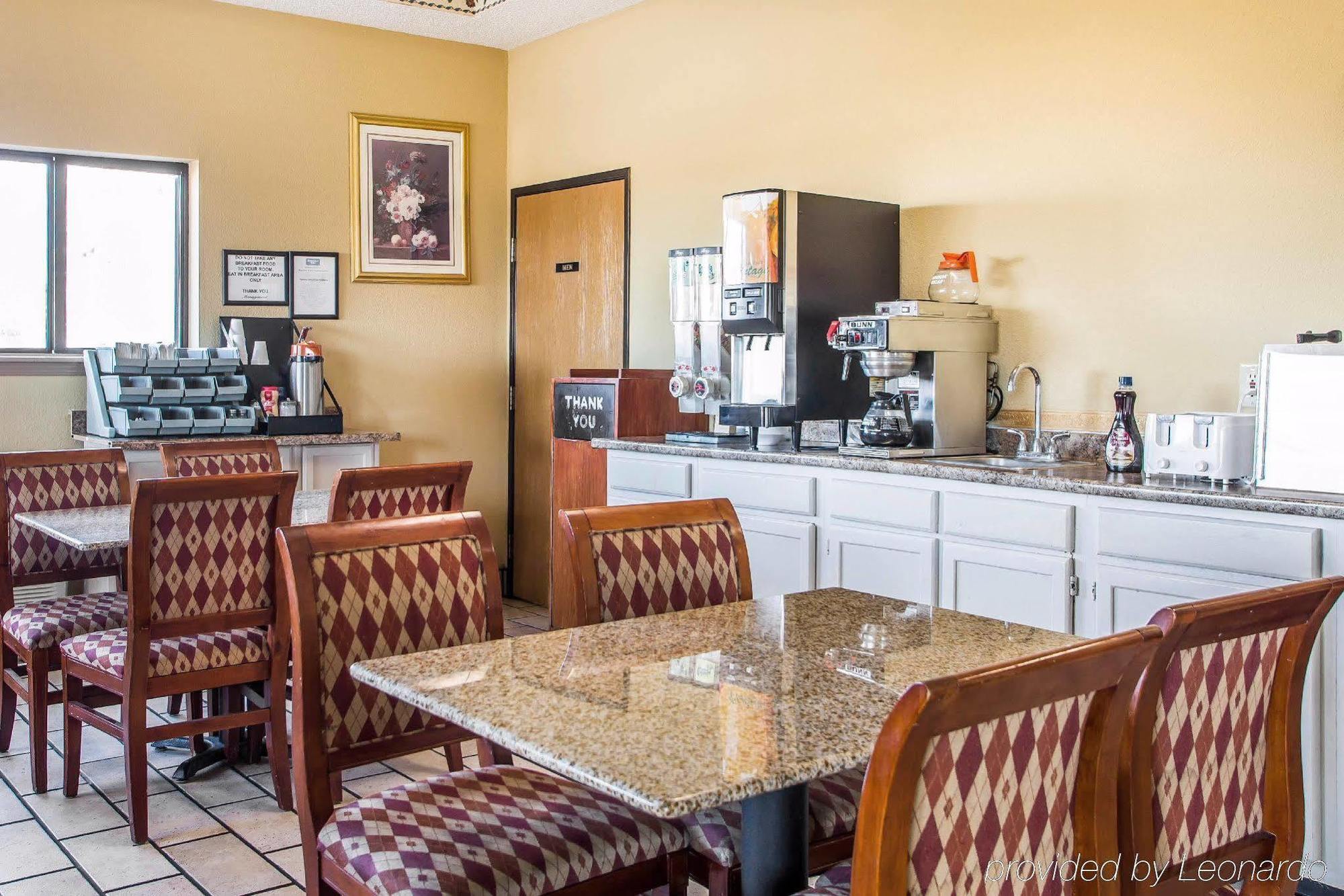 Red Lion Inn & Suites Caseyville Esterno foto
